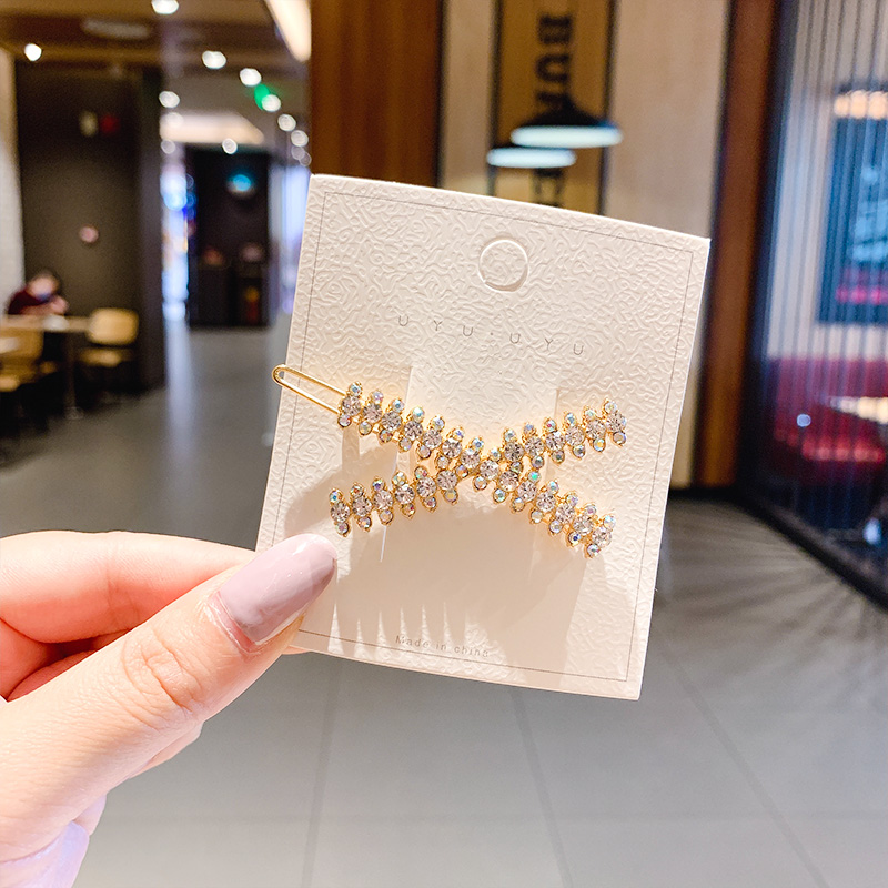 Kẹp tóc đính đá hình ngôi sao xinh xắn dành cho nữ