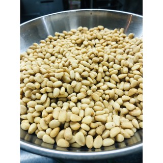 Hạt thông-pine nuts