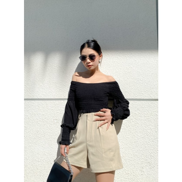 Quần short ngắn cơ bản xếp li thời trang GAGO màu kem GO3794