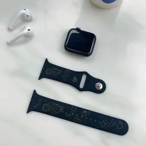 Hoạt Hình Dây Đeo Silicon Cho Đồng Hồ Thông Minh Apple Watch Series 6 SE 6 5 4 3 2 1 (38 / 40 / 42 / 44mm)