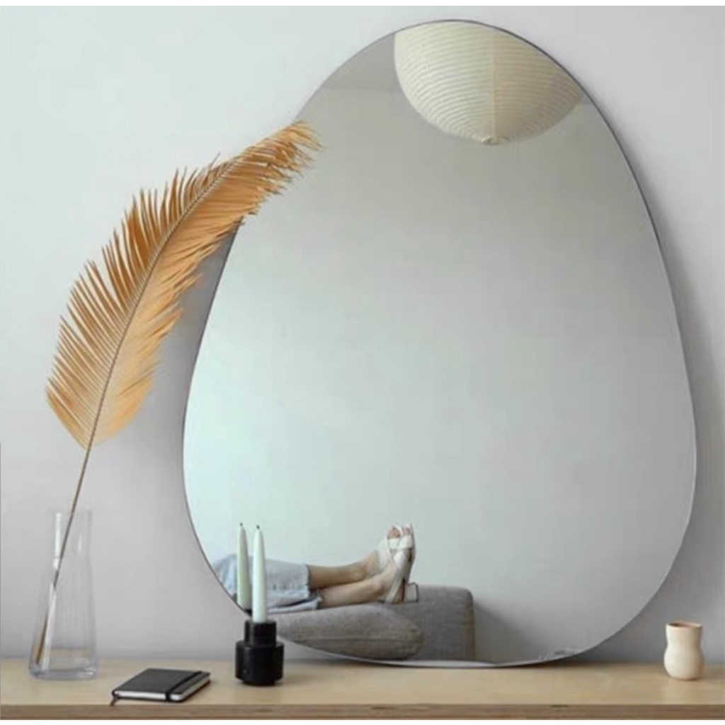Gương LED Quả Trứng Cảm Ứng Dựa Tường .