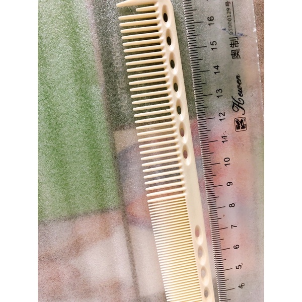 Lược cắt tóc nam nữ barber YS Paảk 18cm là dòng lược cắt tóc chuyên nghiệp