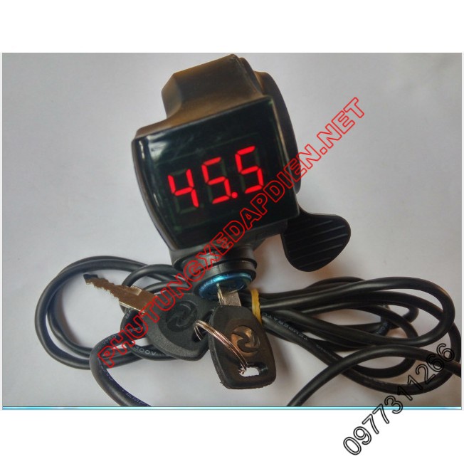 Tay ga cần gạt báo VOLT có khóa