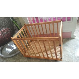 Cũi gỗ / Cụi gỗ có bánh xe cho bé yêu - Màu gỗ ( Tặng 2 khẩu trang cho bé )
