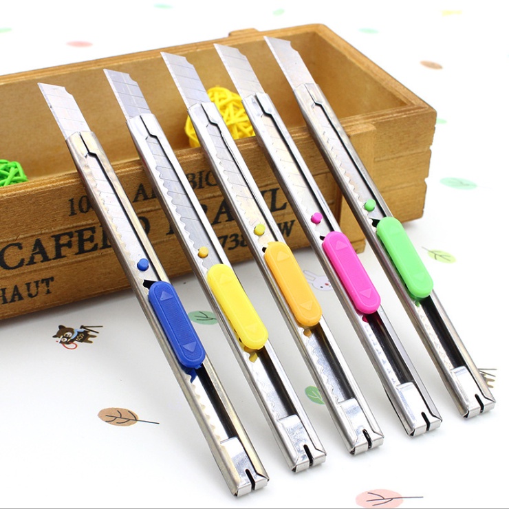 Dao rọc giấy mini nhỏ gọn dùng cho văn phòng, đóng hàng online, dụng cụ học tập