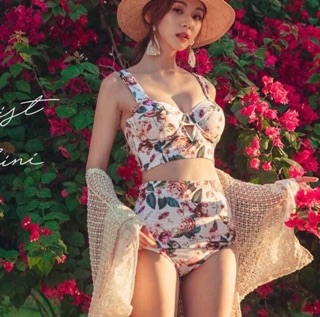 Bộ bơi hoạ tiết hoa