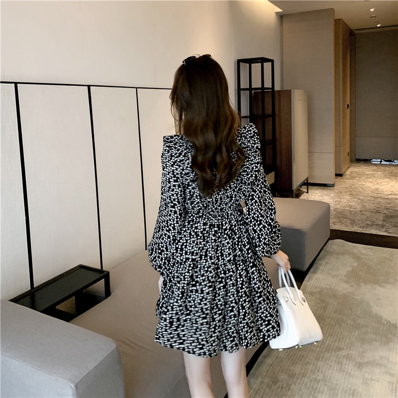 Đầm Midi Tay Dài Cổ Tròn Hoạ Tiết Hoa Phong Cách Vintage