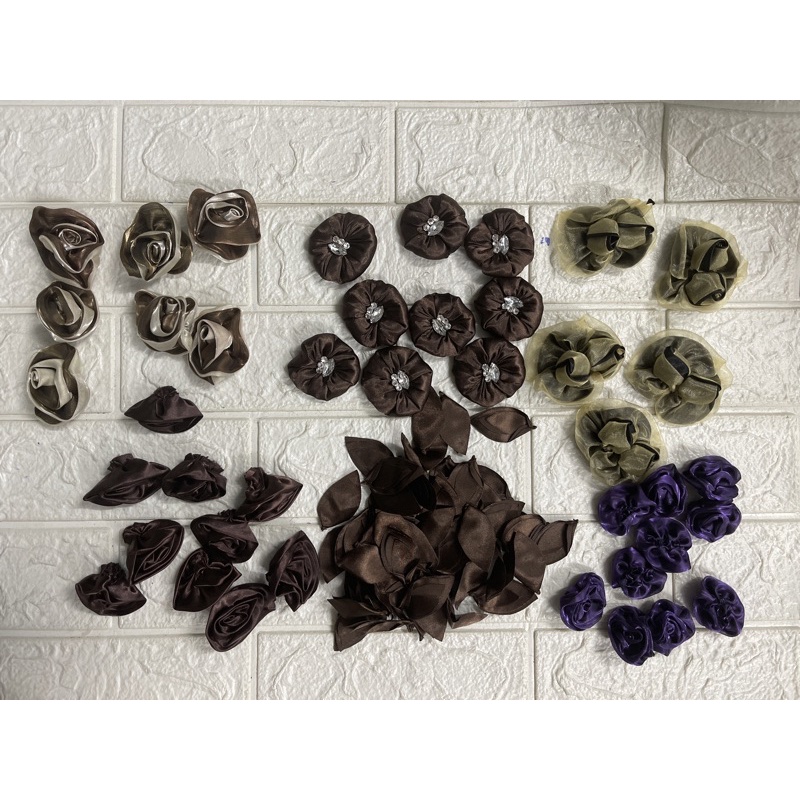 Hoa  dùng để trang trí đính áo …