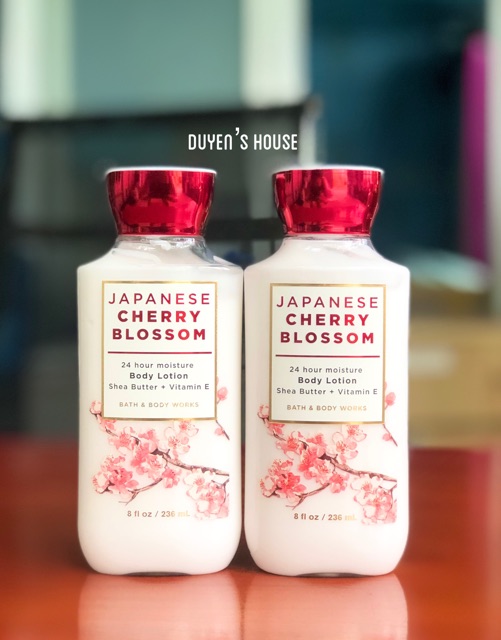 Sữa dưỡng thể / sữa tắm Japanese Cherry Blossom Shea & Vitamin E