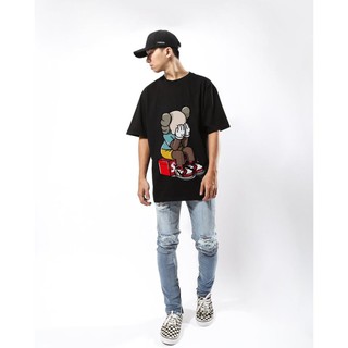 Áo phông ngắn tay dáng Unisex freesize Nam Nữ design by HELLO thuộc bộ sưu tập KAWS - Mã sp : Ap_Kaws_01