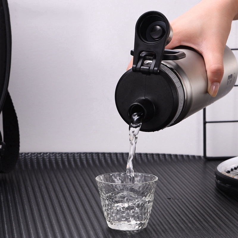 Bình nước mang đi du lịch 680ml lõi thép không gỉ 304 kiểu thể thao