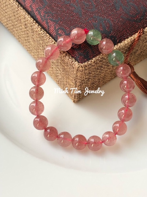 Vòng tay phong thuỷ dâu tây hồng 8 ly-Minh Tâm Jewelry
