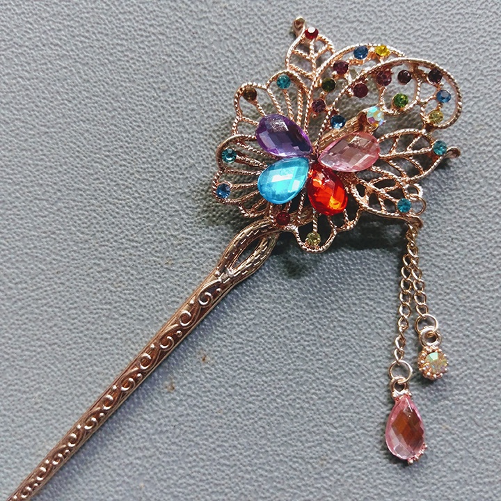 Trâm cài tóc đính đá họa tiết bươm bướm tua rua vintage