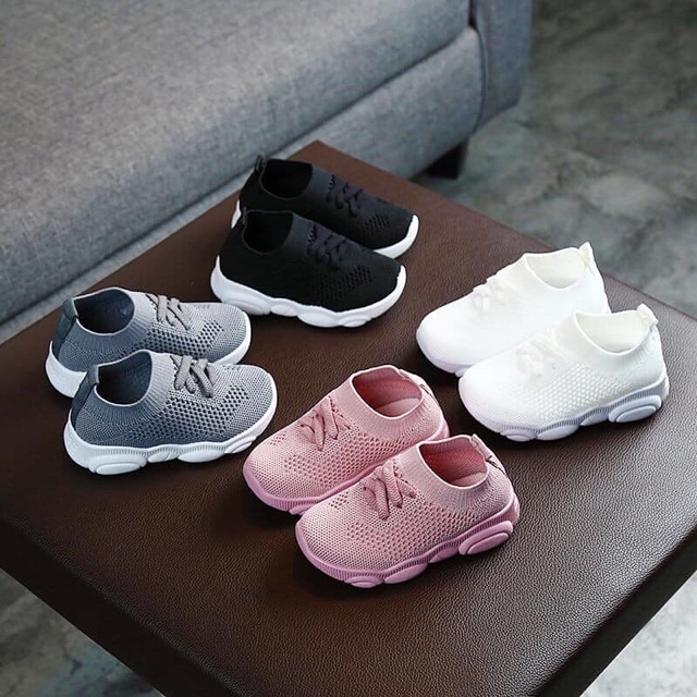 Giày cổ chun cho bé