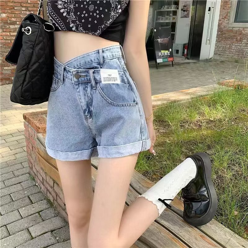 Quần short denim IELGY lưng cao ống rộng phong cách retro thời trang cho nữ