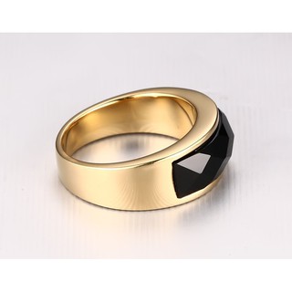 Nhẫn Đá Đen Dài Titanium không đen rỉ