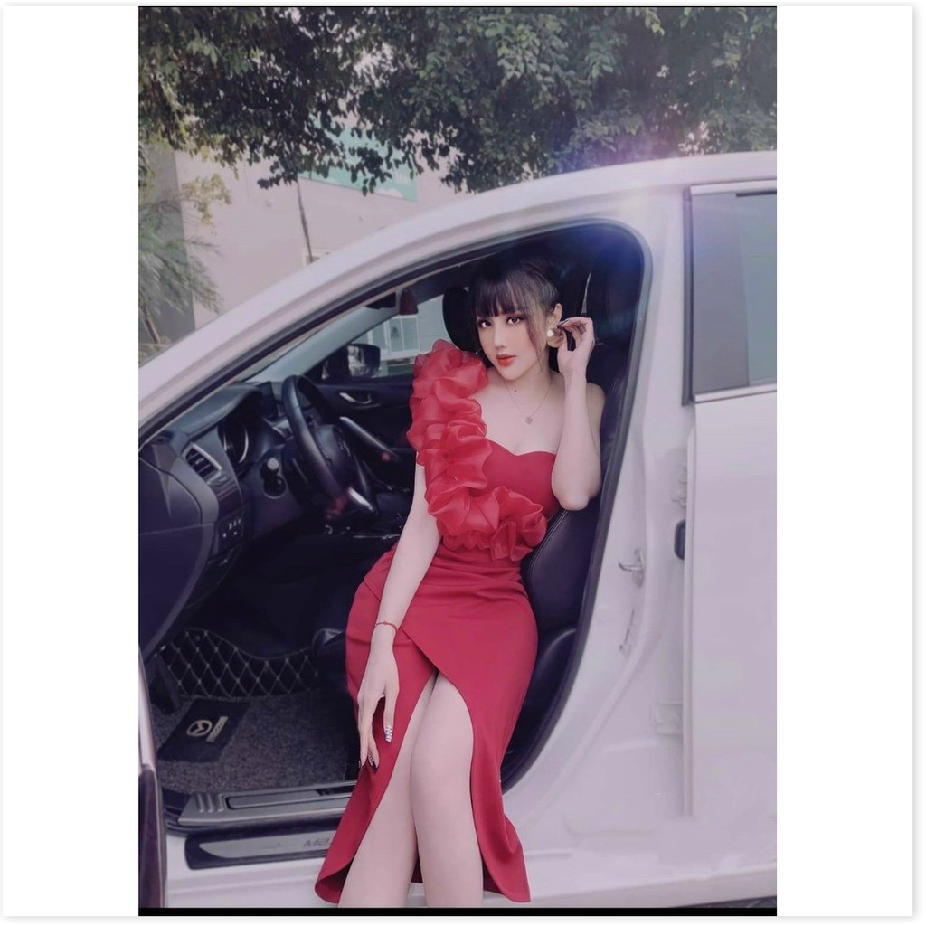 ĐẦM POLY PHỐI VOAN KIẾNG,THIẾT KẾ HỌA TIẾT TRƠN NHƯNG KHÔNG KÉM PHẦN SANG TRỌNG  THỜI TRANG KME.STORE