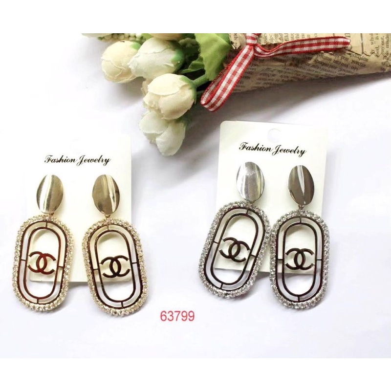 bông tai đính đá hình thoi sang chảnh