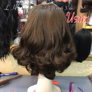 Tóc nửa đầu chữ U xoăn ngắn