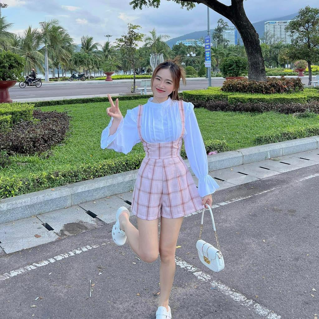 Set  áo yếm kèm quần, set bộ đi chơi áo sơ mi trắng mix quần yếm kẻ phong cách nhẹ nhàng hàng cao cấp chất đẹp loại 1