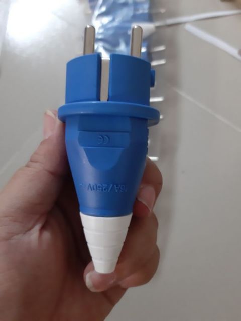 Phích cắm điện nhập khẩu chống nước IP44 – pcdcn