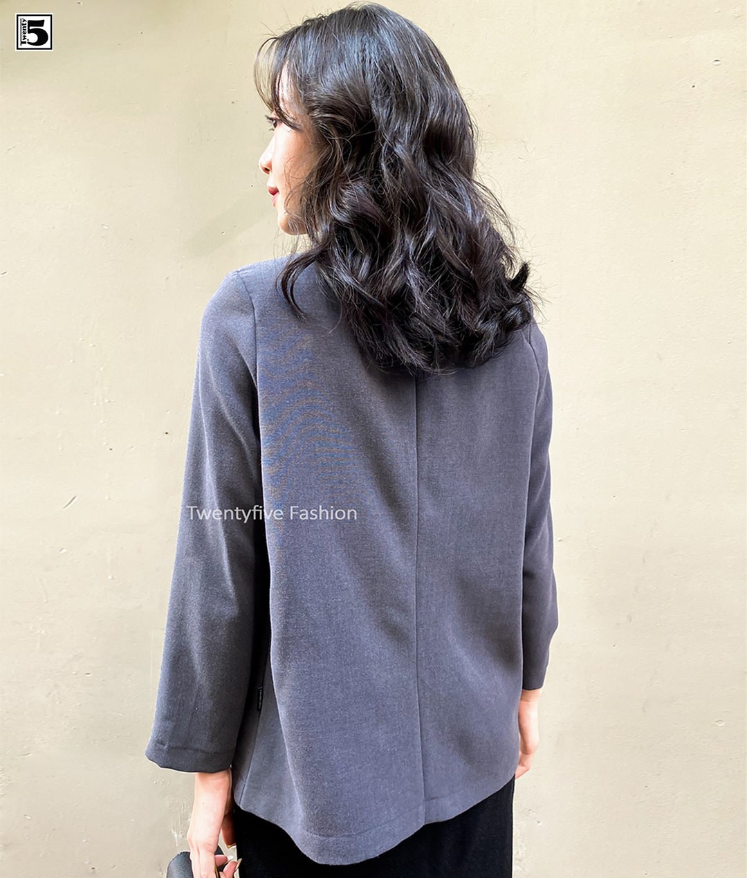 Blazer vạt chéo, túi ốp, có đệm vai Twentyfive NV15