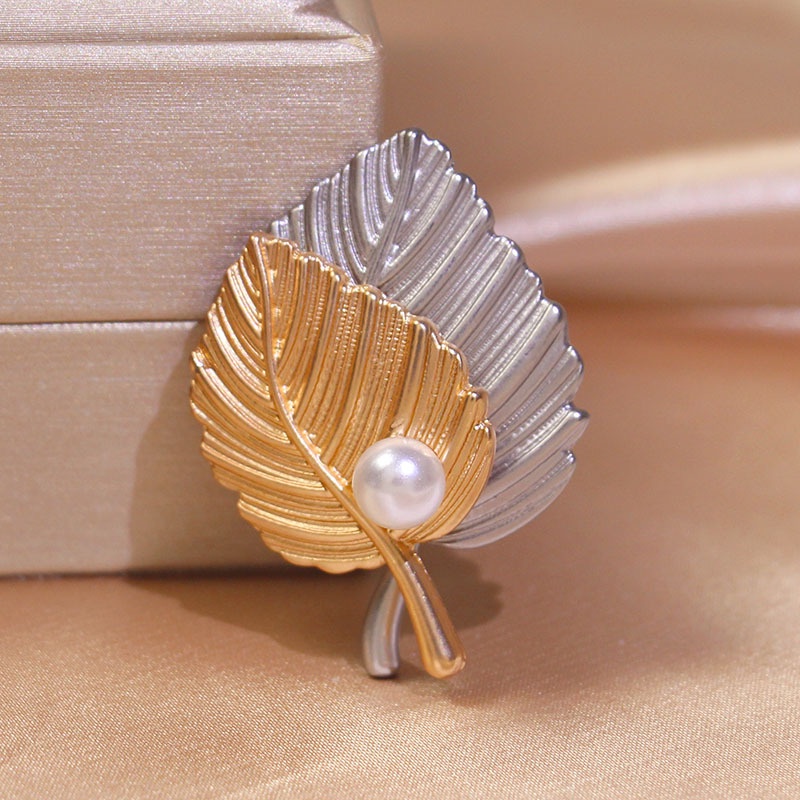Ghim Cài Áo Hình Hoa Đính Ngọc Trai Sang Trọng Cho Nữ