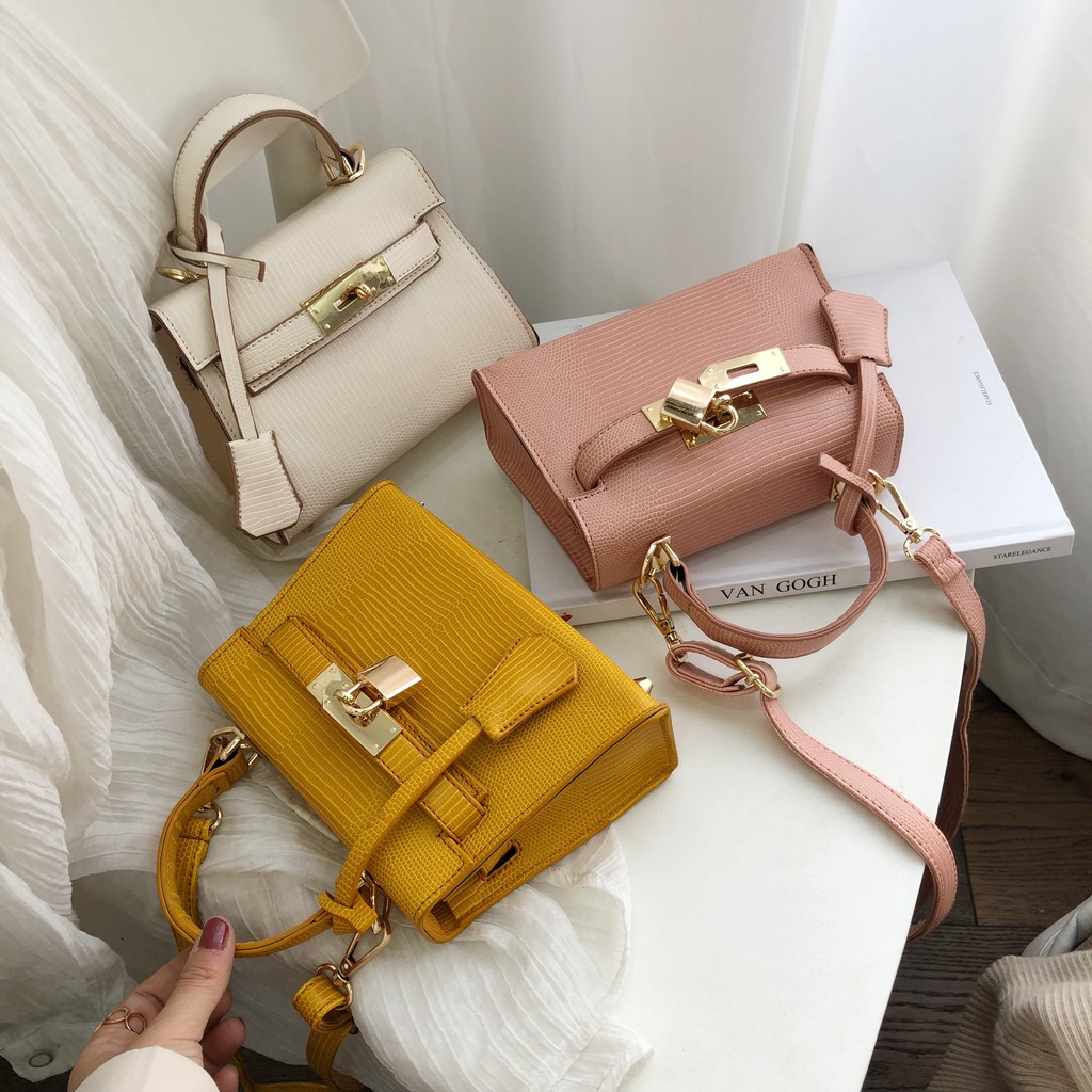 Túi xách  nữ da sần  kèm khóa móc phong cách Hàn Quốc -MA160