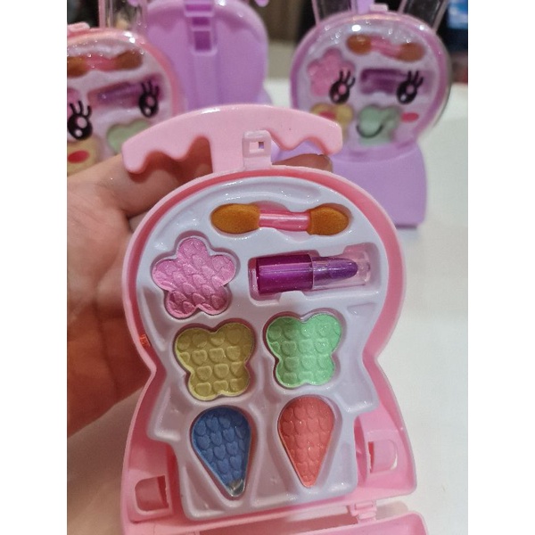 Vali make up cho búp bê và vali đựng đồ sz 17cm hoặc vali đựng phụ kiện.