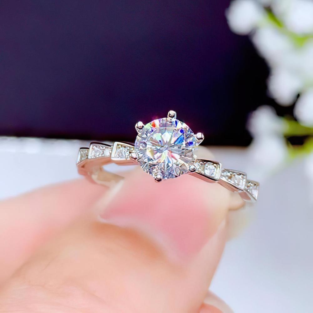 Nhẫn Đính Hôn Bằng Bạc 925 Đính Đá Zircon Thời Trang Cho Nữ