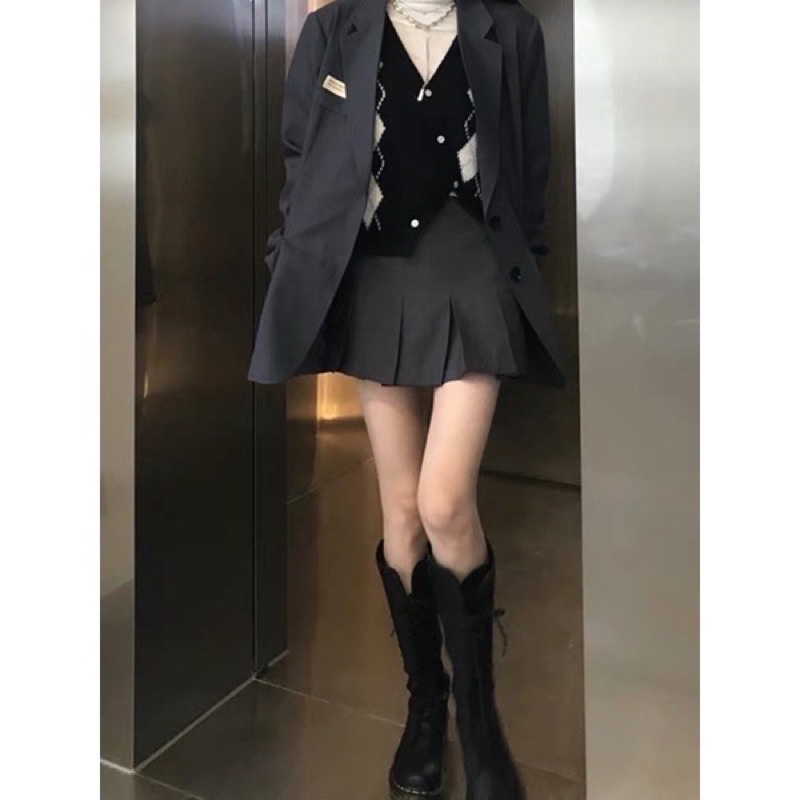 Chân váy xám xếp ly ngắn bản to phong cách Hàn Quốc | BigBuy360 - bigbuy360.vn