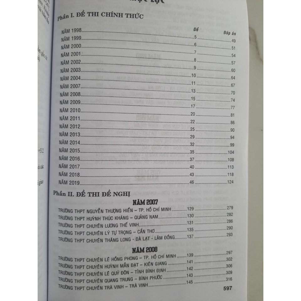 Sách - Tuyển tập 25 năm đề thi Olympic 30 tháng 4 Sinh Học 10