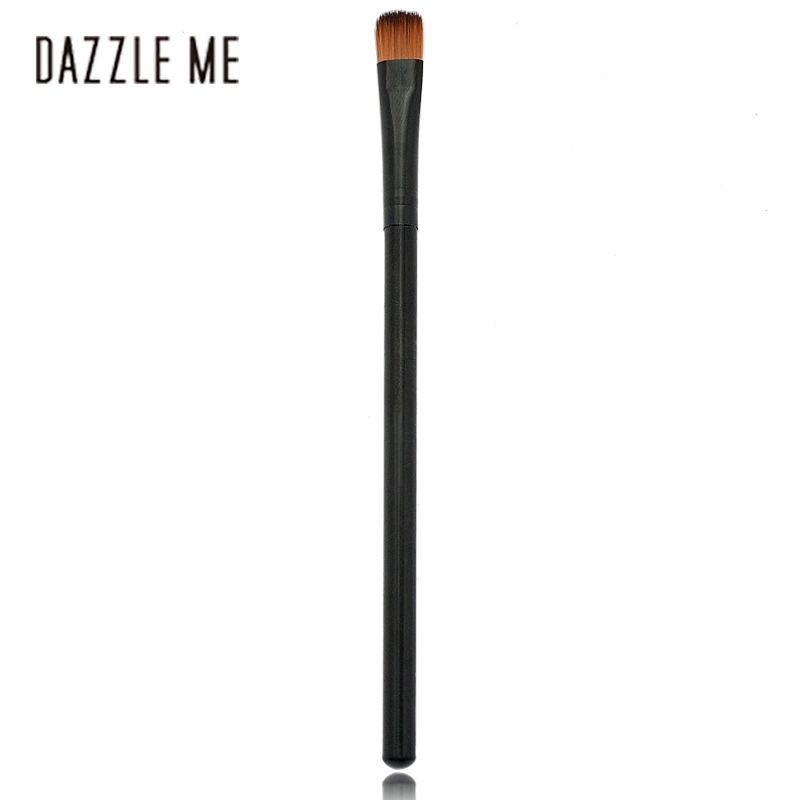 Cọ vẽ phấn mắt Dazzle Me màu đen kích thước 13cm