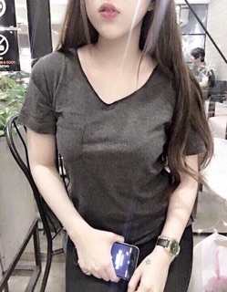 Áo thun trơn cổ tim trơn