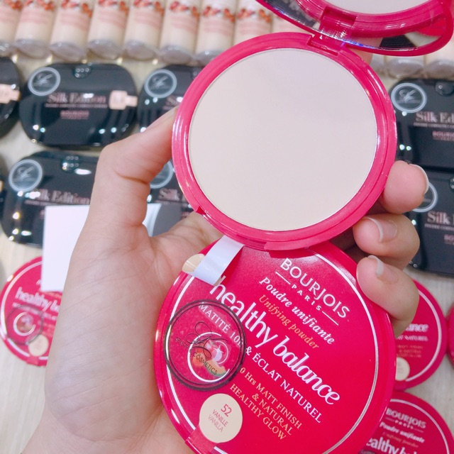 Phấn Phủ Dạng Nén Bourjois Healthy Balance Compact Từ Trái Cây - Tone 52