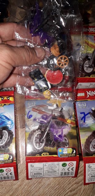 Set 8 hộp LegoNinjago xe mô tô bằng nhựa rất đẹp 1973 trọn bộ