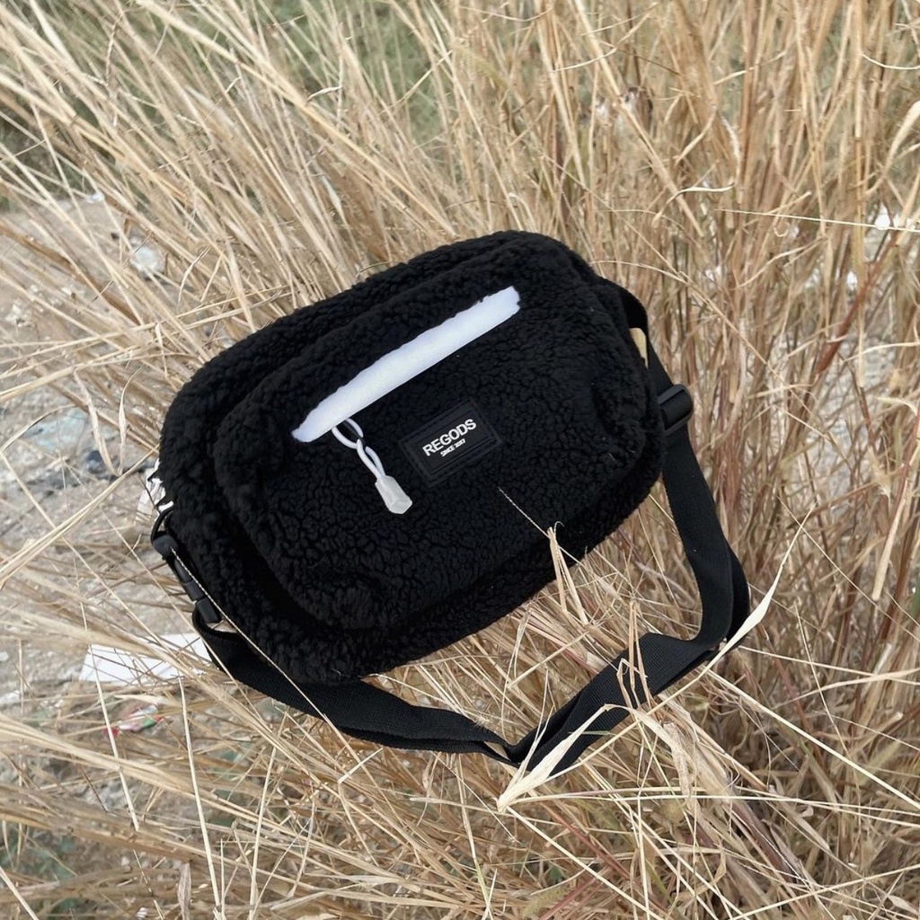 Túi Đeo Chéo RG WINTER Vải Phủ Lông Ulzzang Unisex (Tặng kèm giấy thơm + TAG)