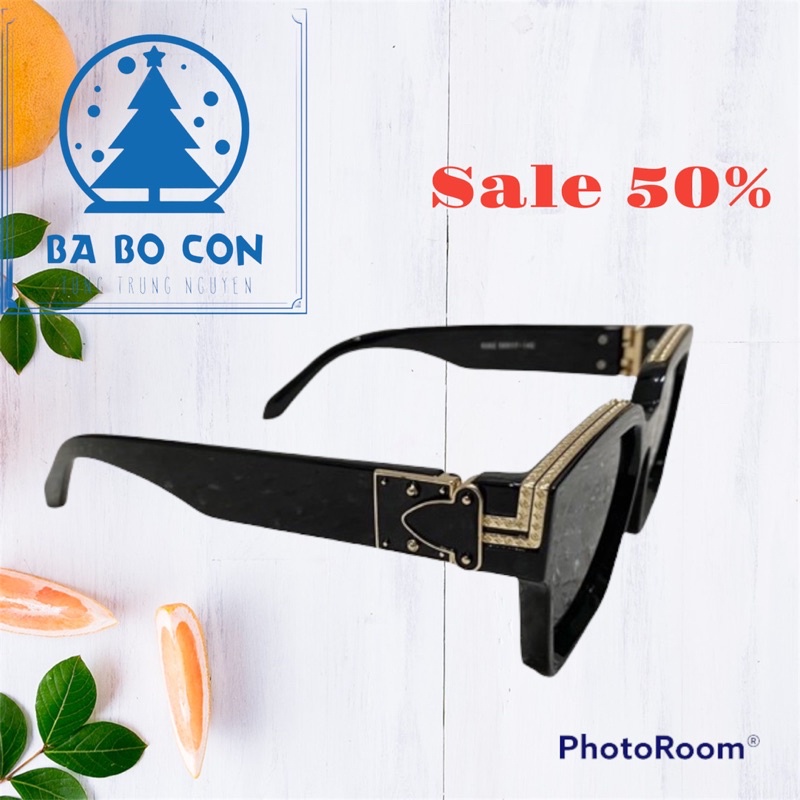 Kính Shein sang sịn mịn ạ, Có Mail mua hàng tại web của hãng.