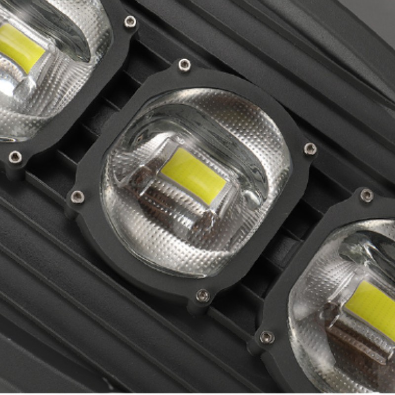 Đèn đường led 200w MGTEK chiếu sáng ngoài trời, chiếu sáng sân vườn trường học chiếu sáng sân bóng chuyền.