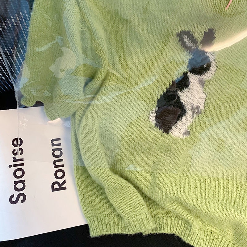 Áo sweater dệt kim Pure Cube tay ngắn họa tiết thỏ màu xanh lá thiết kế mới phong cách thời trang mùa xuân cho nữ