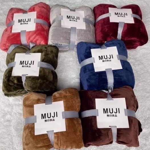 Chăn lông tuyết Muji xuất Nhật 1,1kg kích thước 2m x 2m3