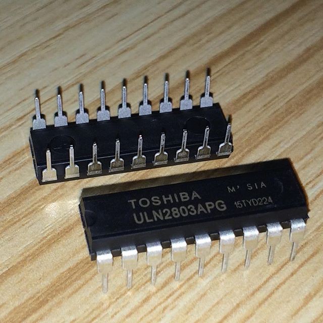 IC đệm dòng ULN2803 / TOSHIBA ULN2803APG