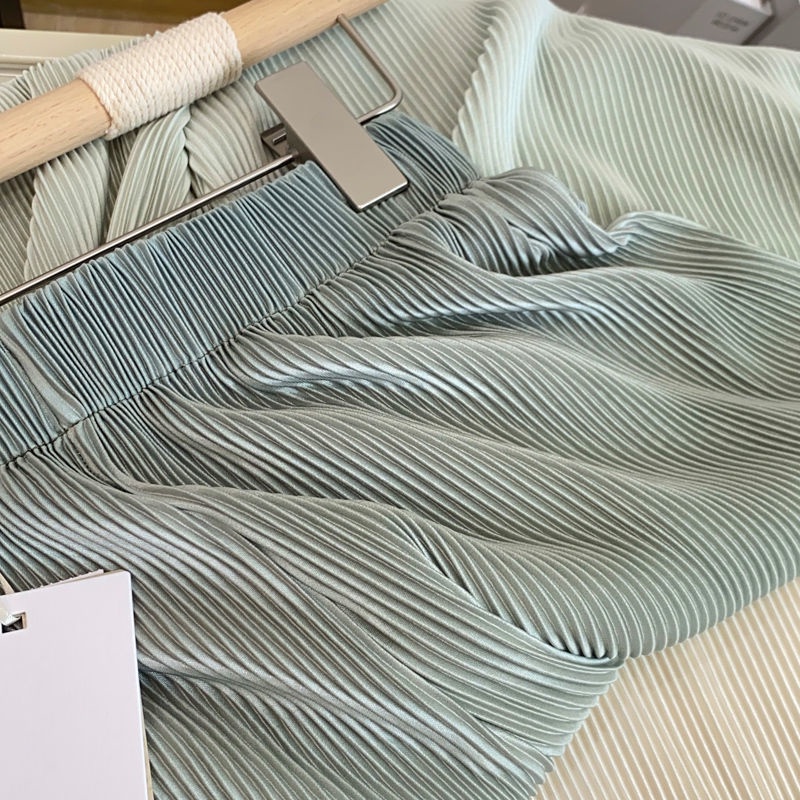 Quần Ống Rộng Xếp Ly Màu Xanh Lá gradient Phong Cách Đồng Quê