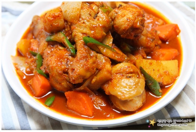 Sốt Gà Xào Beksul Hàn Quốc - 290G