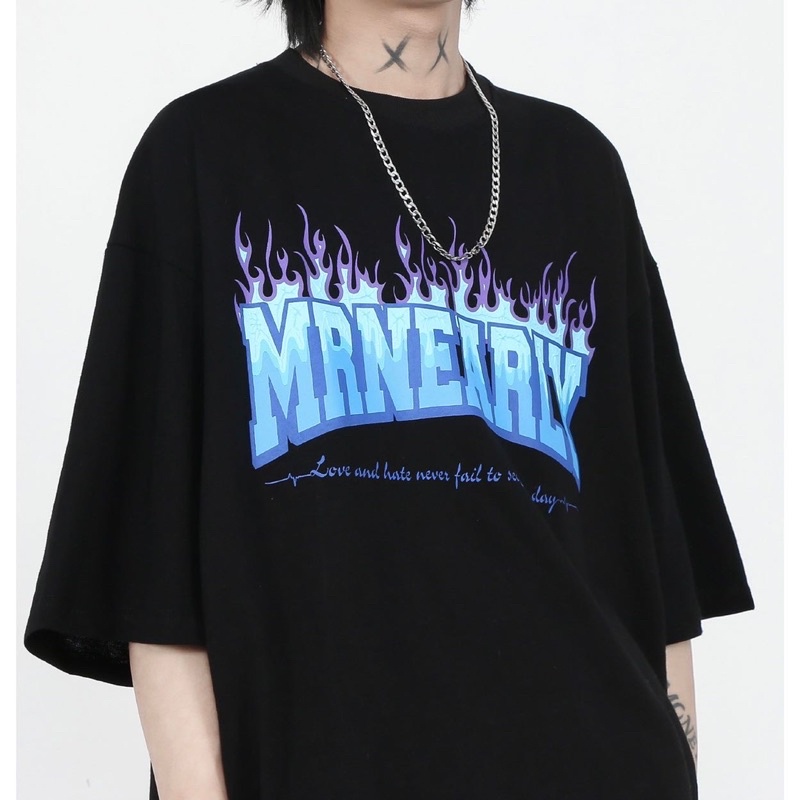 Áo thun tay lỡ nam nữ,in hình Nearly 2 màu