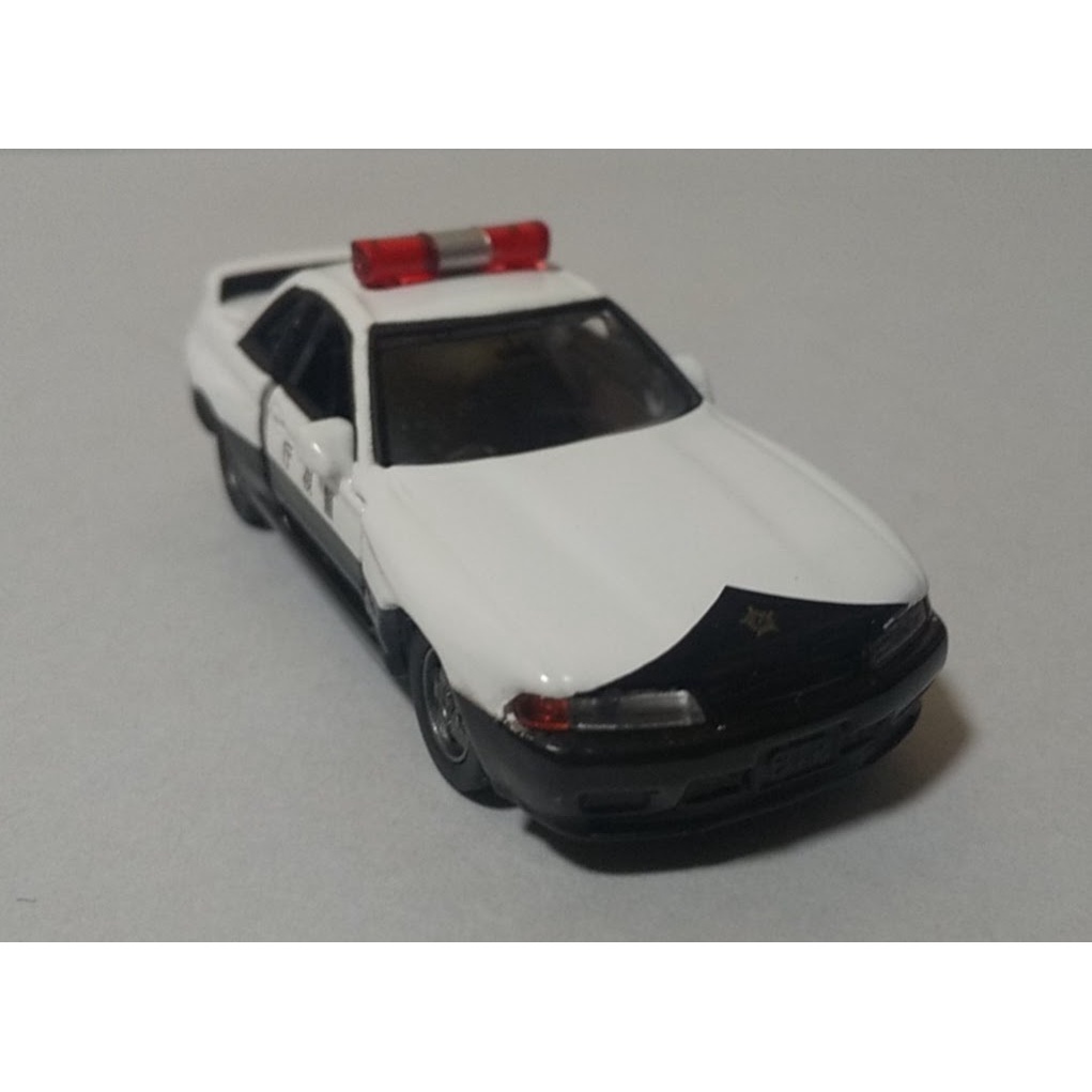 Bộ mô hình Set 2 xe Tomica Limited NISSAN SKYLINE R32 Highway Patrol Car choro Q
