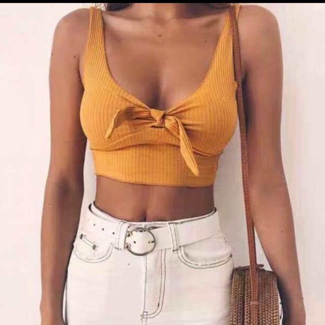 Pass áo dây nơ vàng