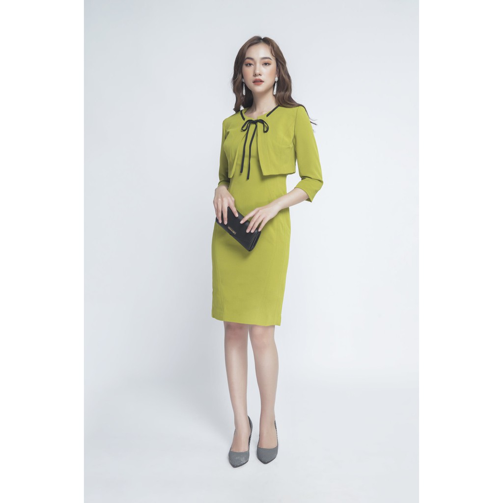 Áo khoác nữ dài tay dáng lửng IVY moda MS 67M3655