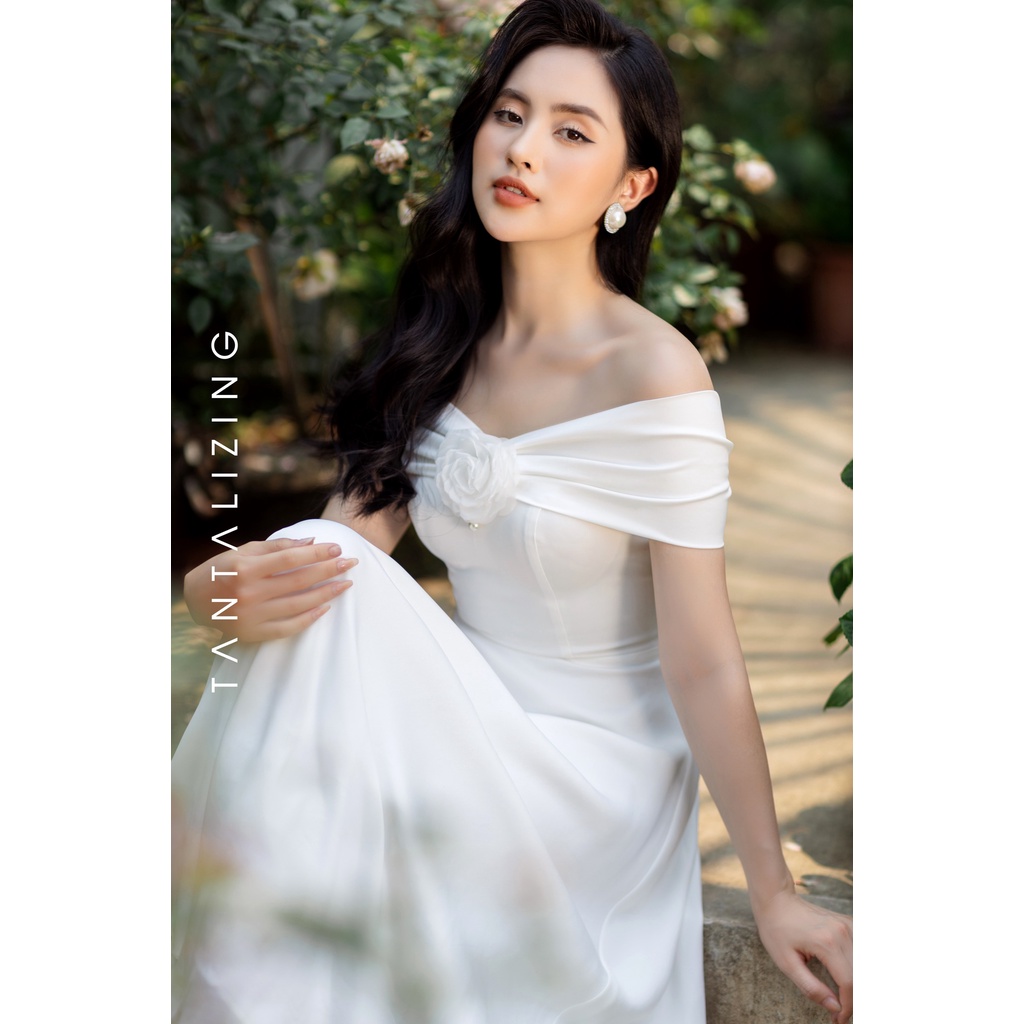 Váy đi tiệc Camellia Dress trắng tinh khôi | Tantalizing Design