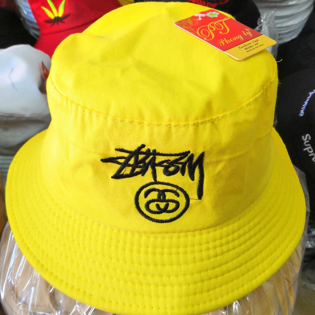 NON NÓN TAI BÈO STUSSY 3 MÀU TRẮNG -ĐEN -ĐỎ